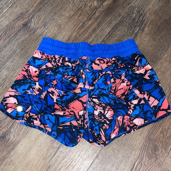 Blue lululemon shorts - Picture 2 of 6